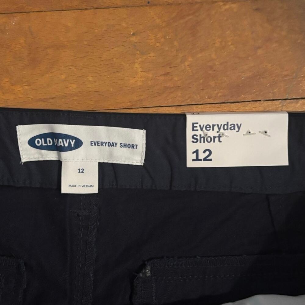 NEW Old Navy Size 12 Everyday Chino Shorts 5” Inseam Navy Blue - Picture 3 of 4